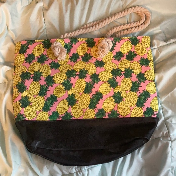 Handbags - 🍍Pineapple Beach Tote/Bag
